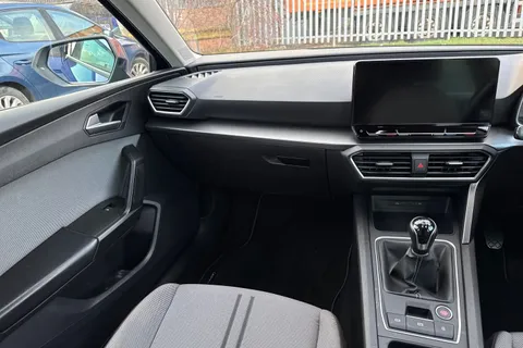 DF70MLY SEAT Leon 1.5 TSI EVO SE Dynamic Euro 6 (s/s) 5dr Thumbnail #20