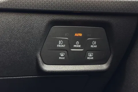 DF70MLY SEAT Leon 1.5 TSI EVO SE Dynamic Euro 6 (s/s) 5dr Thumbnail #34