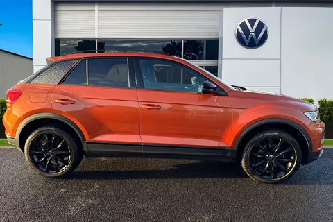MK21YSW Volkswagen T-Roc 1.5 TSI EVO Black Edition 5dr DSG Thumbnail #4