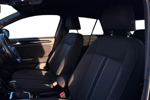 MK21YSW Volkswagen T-Roc 1.5 TSI EVO Black Edition 5dr DSG Thumbnail #16