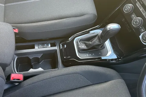 MK21YSW Volkswagen T-Roc 1.5 TSI EVO Black Edition 5dr DSG Thumbnail #23