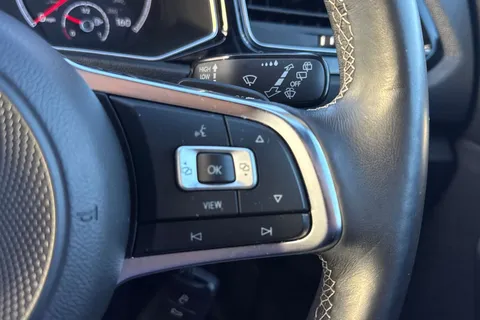 MK21YSW Volkswagen T-Roc 1.5 TSI EVO Black Edition 5dr DSG Thumbnail #32