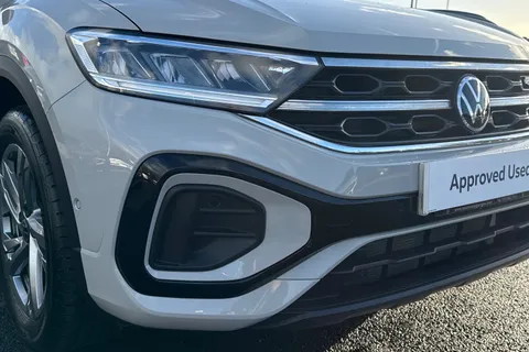 YP25XVT Volkswagen T-Roc 1.5 TSI R-Line 5dr Thumbnail #17