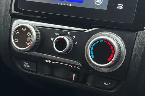 SR69JZV Honda Jazz 1.3 i-VTEC SE 5dr CVT Thumbnail #22