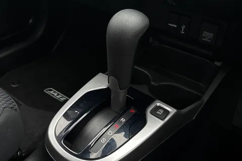 SR69JZV Honda Jazz 1.3 i-VTEC SE 5dr CVT Thumbnail #23