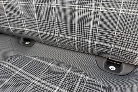 DX20JKO FIAT 500 1.0 MHEV Lounge Euro 6 (s/s) 3dr Thumbnail #30