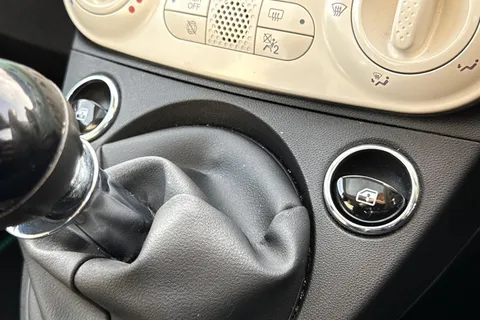 DX20JKO FIAT 500 1.0 MHEV Lounge Euro 6 (s/s) 3dr Thumbnail #34