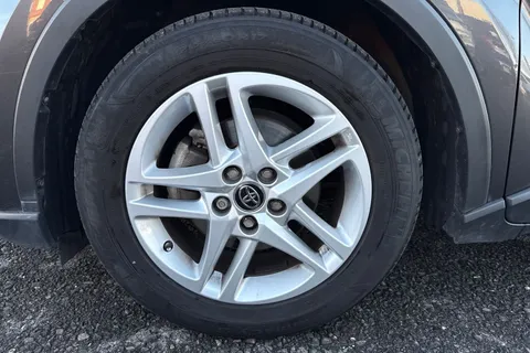 FH22EHT Toyota C-Hr 1.8 VVT-h Icon CVT Euro 6 (s/s) 5dr Thumbnail #12