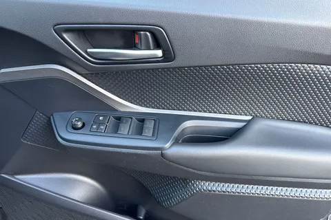 FH22EHT Toyota C-Hr 1.8 VVT-h Icon CVT Euro 6 (s/s) 5dr Thumbnail #22