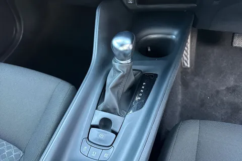 FH22EHT Toyota C-Hr 1.8 VVT-h Icon CVT Euro 6 (s/s) 5dr Thumbnail #24