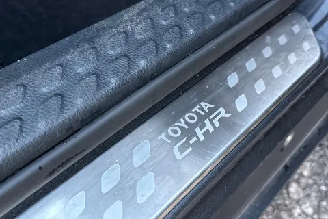FH22EHT Toyota C-Hr 1.8 VVT-h Icon CVT Euro 6 (s/s) 5dr Thumbnail #34