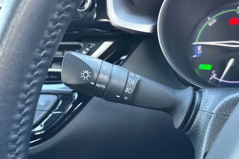 FH22EHT Toyota C-Hr 1.8 VVT-h Icon CVT Euro 6 (s/s) 5dr Thumbnail #43