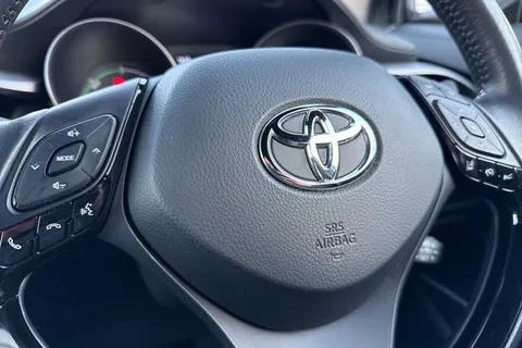 FH22EHT Toyota C-Hr 1.8 VVT-h Icon CVT Euro 6 (s/s) 5dr Thumbnail #44