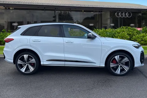 PN75GVM Audi Q5 SUV Edition 1 TDI quattro 204 PS S tronic Thumbnail #4