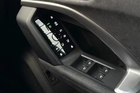 PN75GVM Audi Q5 SUV Edition 1 TDI quattro 204 PS S tronic Thumbnail #36