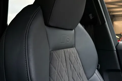 PN75GVM Audi Q5 SUV Edition 1 TDI quattro 204 PS S tronic Thumbnail #37