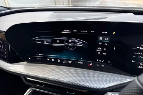 PN75GVM Audi Q5 SUV Edition 1 TDI quattro 204 PS S tronic Thumbnail #39