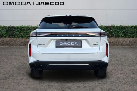  Omoda 9 1.5T SHS 34.46kWh Noble DHT3 4WD Euro 6 (s/s) 5dr Thumbnail #4