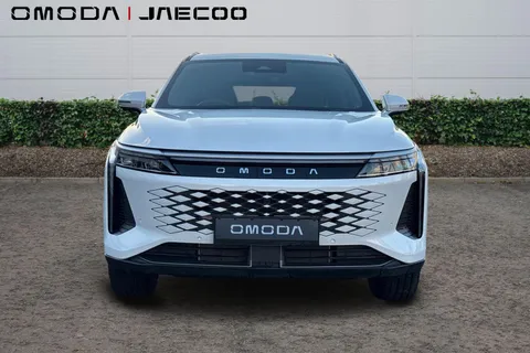  Omoda 9 1.5T SHS 34.46kWh Noble DHT3 4WD Euro 6 (s/s) 5dr Thumbnail #5