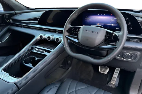  Omoda 9 1.5T SHS 34.46kWh Noble DHT3 4WD Euro 6 (s/s) 5dr Thumbnail #7