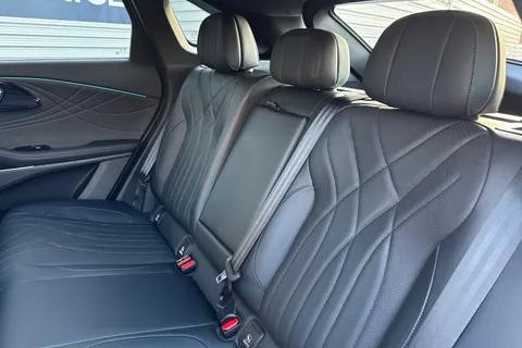  Omoda 9 1.5T SHS 34.46kWh Noble DHT3 4WD Euro 6 (s/s) 5dr Thumbnail #13