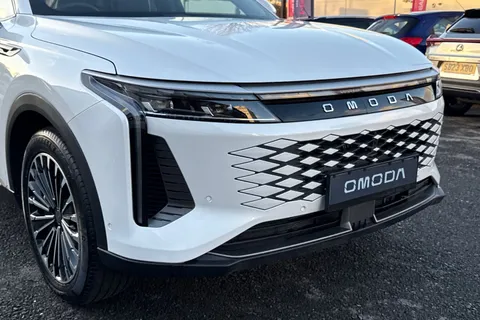  Omoda 9 1.5T SHS 34.46kWh Noble DHT3 4WD Euro 6 (s/s) 5dr Thumbnail #16
