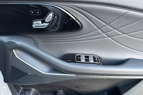  Omoda 9 1.5T SHS 34.46kWh Noble DHT3 4WD Euro 6 (s/s) 5dr Thumbnail #17