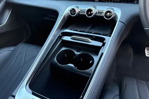  Omoda 9 1.5T SHS 34.46kWh Noble DHT3 4WD Euro 6 (s/s) 5dr Thumbnail #19