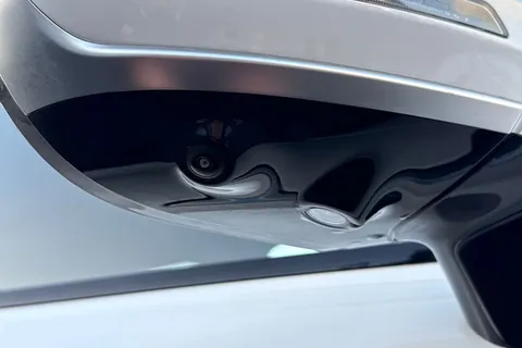  Omoda 9 1.5T SHS 34.46kWh Noble DHT3 4WD Euro 6 (s/s) 5dr Thumbnail #25