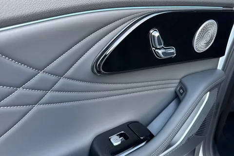  Omoda 9 1.5T SHS 34.46kWh Noble DHT3 4WD Euro 6 (s/s) 5dr Thumbnail #36