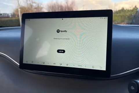 DC75RTZ BYD Dolphin Surf 30kWh Active Auto 5dr Thumbnail #47