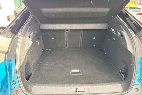 CVZ4040 PEUGEOT 3008 1.2 HYBRID GT e-DSC6 Euro 6 (s/s) 5dr Thumbnail #9