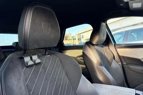 CVZ4040 PEUGEOT 3008 1.2 HYBRID GT e-DSC6 Euro 6 (s/s) 5dr Thumbnail #20