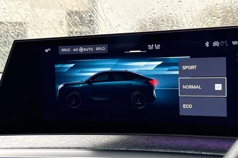 CVZ4040 PEUGEOT 3008 1.2 HYBRID GT e-DSC6 Euro 6 (s/s) 5dr Thumbnail #28