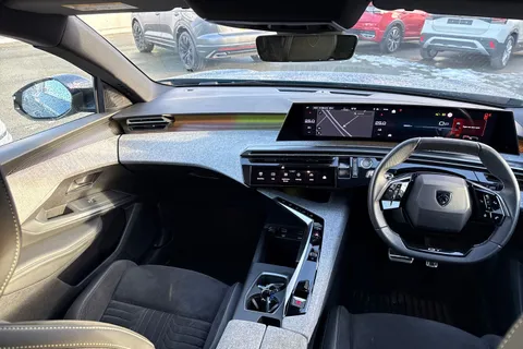 CVZ4040 PEUGEOT 3008 1.2 HYBRID GT e-DSC6 Euro 6 (s/s) 5dr Thumbnail #34