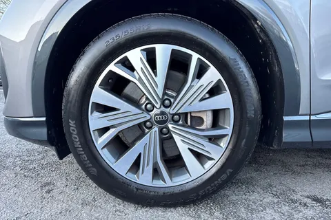 WF24NFV Audi Q4 e-tron Q4  Sport 45 e-tron  210,00 kW Thumbnail #11