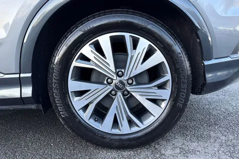 WF24NFV Audi Q4 e-tron Q4  Sport 45 e-tron  210,00 kW Thumbnail #14