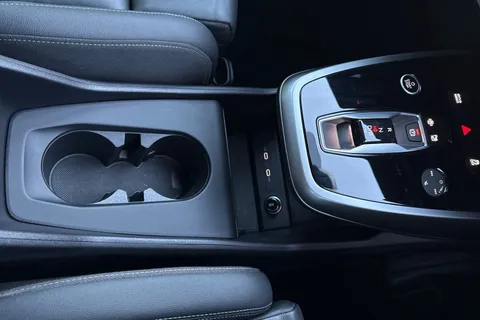 WF24NFV Audi Q4 e-tron Q4  Sport 45 e-tron  210,00 kW Thumbnail #24