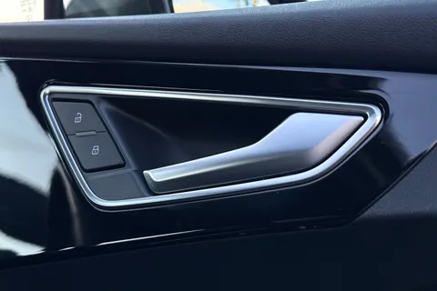 WF24NFV Audi Q4 e-tron Q4  Sport 45 e-tron  210,00 kW Thumbnail #33