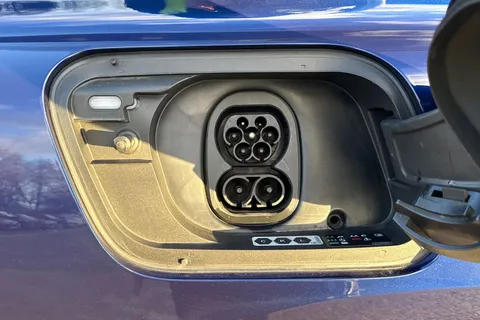 LL74HKU Audi Q4 e-tron Q4  S line 45 e-tron  210,00 kW Thumbnail #32