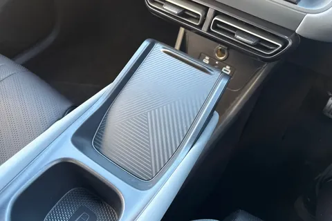 DC75NSE BYD Dolphin Surf 30kWh Active Auto 5dr Thumbnail #58