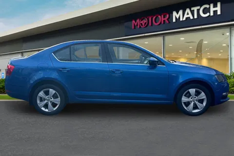 GJ69AOV Škoda Octavia 1.5 TSI ACT SE Technology Euro 6 (s/s) 5dr Thumbnail #4