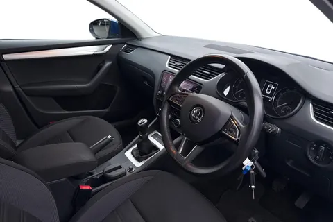 GJ69AOV Škoda Octavia 1.5 TSI ACT SE Technology Euro 6 (s/s) 5dr Thumbnail #8