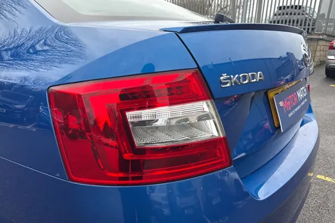 16 of 48 for Škoda Octavia 1.5 TSI ACT SE Technology Euro 6 (s/s) 5dr