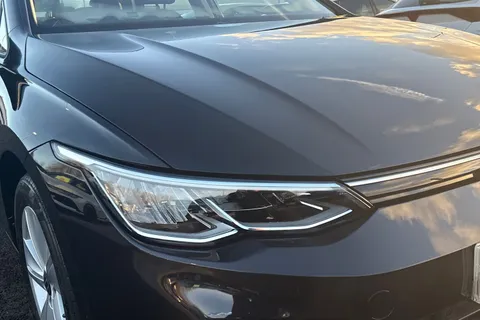 GJ73WKN Volkswagen Golf 2.0 TDI Life 5dr DSG Thumbnail #10