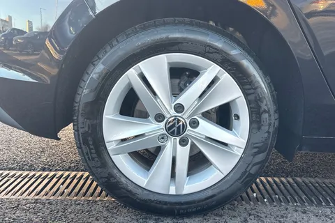 GJ73WKN Volkswagen Golf 2.0 TDI Life 5dr DSG Thumbnail #14