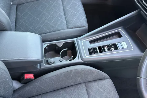 GJ73WKN Volkswagen Golf 2.0 TDI Life 5dr DSG Thumbnail #24