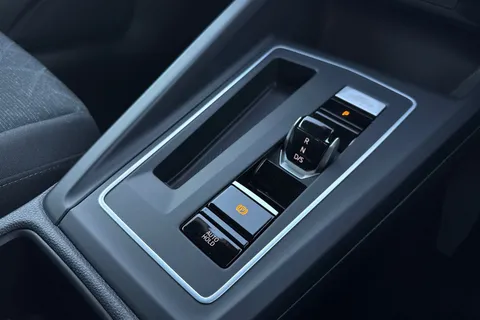 GJ73WKN Volkswagen Golf 2.0 TDI Life 5dr DSG Thumbnail #35