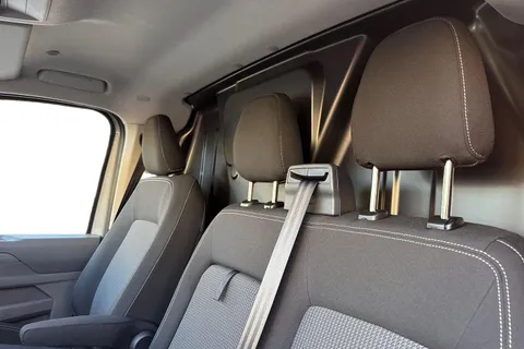 MF75FHA Volkswagen T32 T32 Panel Van Commerce Pro LWB 150 PS 2.0 TDI 8sp Automatic Thumbnail #11