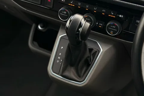 PJ73AYD Volkswagen California 2.0 TDI Ocean 4dr DSG Sport Pack Thumbnail #23